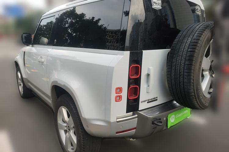 Used Land Rover Defender 2022 90 2.0T P300 SE Rear Left 45 Deg