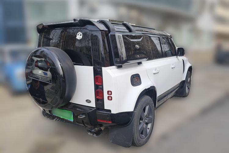 Used Land Rover Defender 2022 110 P400 X-DYNAMIC HSE Rear Right 45 Deg