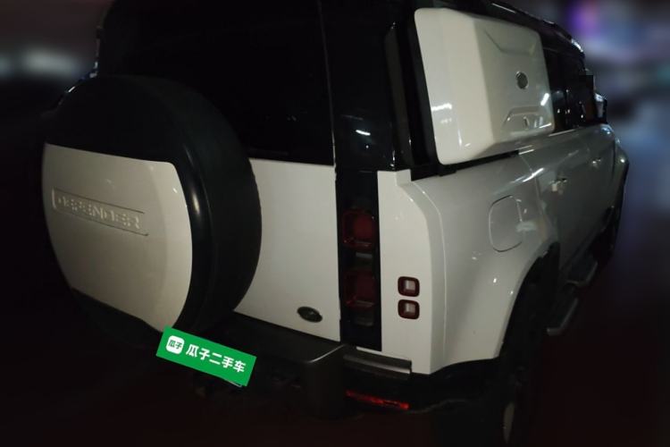 Used Land Rover Defender 2022 110 P400 X-DYNAMIC HSE Rear Right 45 Deg