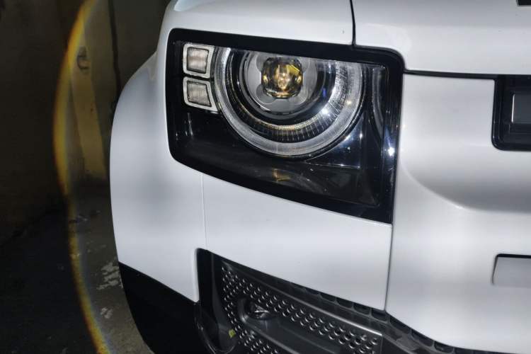 Used Land Rover Defender 2022 90 2.0T P300 Tiger-Power Ambition Edition Right Front Headlight