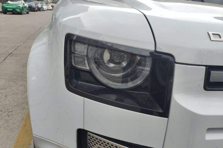 Used Land Rover Defender 2022 90 2.0T P300 Tiger-Power Ambition Edition Right Front Headlight