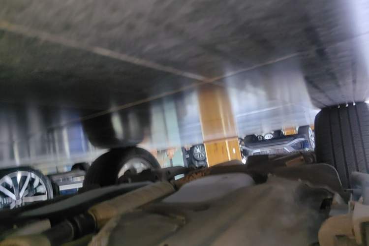 Used Land Rover Defender 2022 90 2.0T P300 Tiger-Power Ambition Edition Right Side Sill