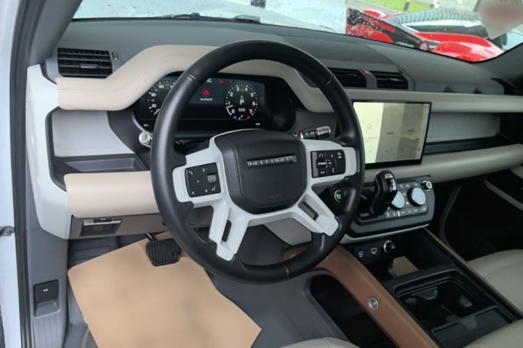 Used Land Rover Defender 2022 90 2.0T P300 Tiger-Power Ambition Edition Steering Wheel
