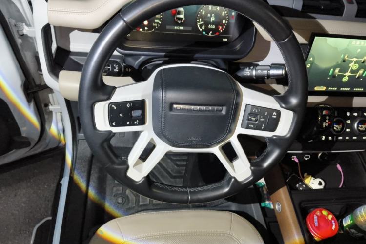 Used Land Rover Defender 2022 90 2.0T P300 Tiger-Power Ambition Edition Steering Wheel