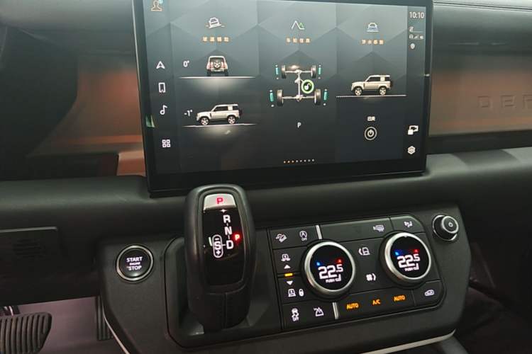Used Land Rover Defender 2023 Facelift 90 3.0T P400 XS Audio And AC Panel