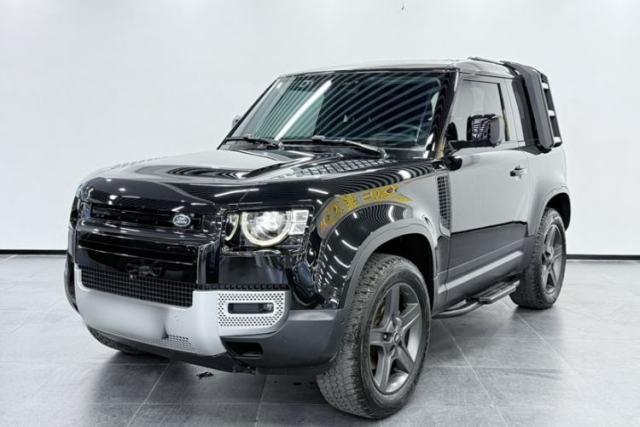 Used Land Rover Defender 2023 Facelift 90 2.0T P300 SE