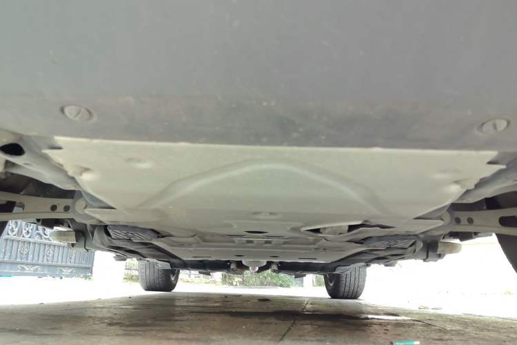 Used Land Rover Defender 2023 130 3.0T P400 HSE Chassis Front