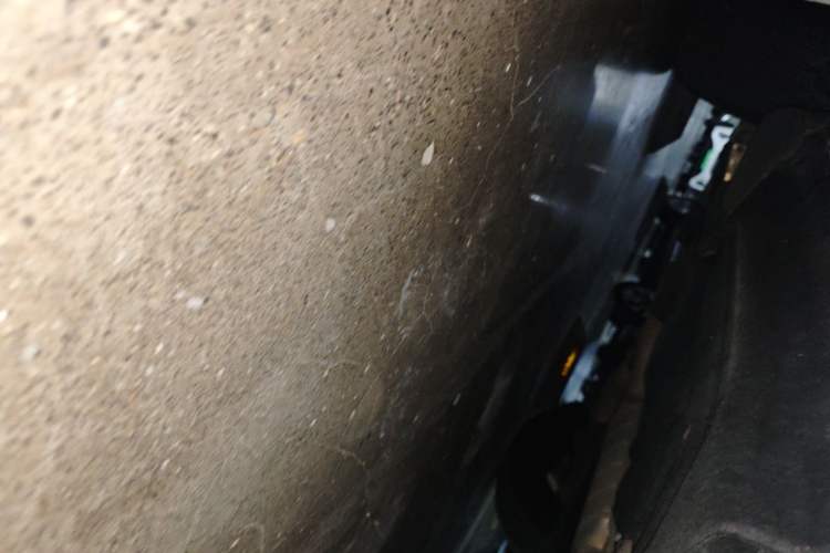 Used Land Rover Defender 2023 90 2.0T P300 X-DYNAMIC HSE Chassis Front Right