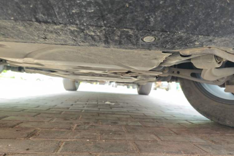 Used Land Rover Defender 2023 110 3.0T P400 Dark Edition Chassis Front