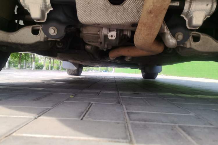 Used Land Rover Defender 2023 110 3.0T P400 Dark Edition Chassis Rear