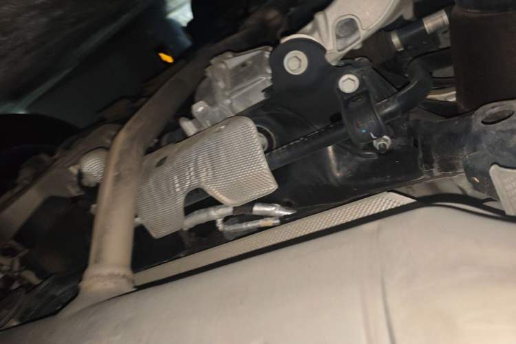 Used Land Rover Defender 2023 90 2.0T P300 X-DYNAMIC HSE Chassis Rear