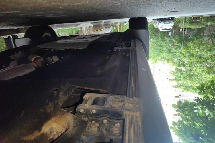Used Land Rover Defender 2023 Facelift 110 3.0T P400 X-DYNAMIC HSE Chassis Rear Left
