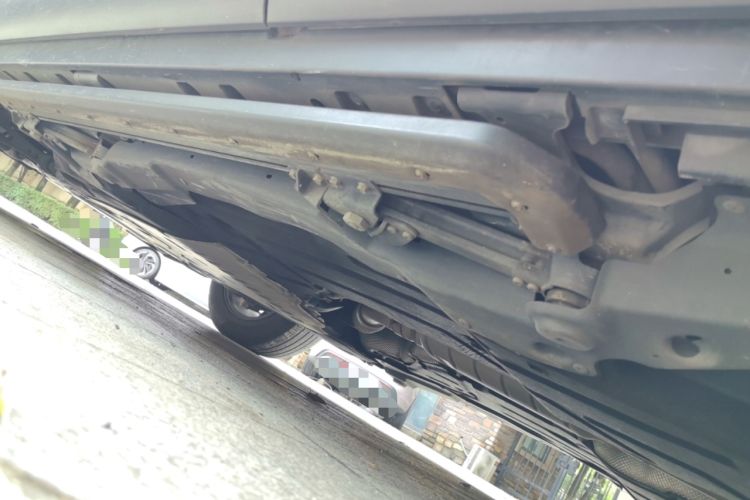 Used Land Rover Defender 2023 130 3.0T P400 HSE Chassis Rear Left