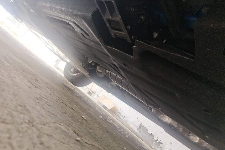 Used Land Rover Defender 2023 110 3.0T P400 X-DYNAMIC HSE Chassis Rear Left