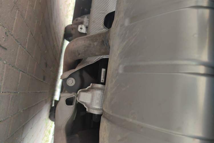 Used Land Rover Defender 2023 Revised Version 90 3.0T P400 Dark Edition Chassis Rear