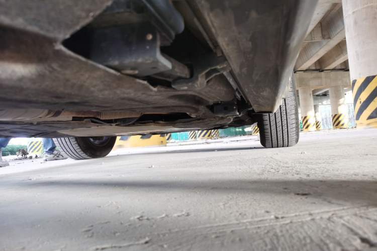Used Land Rover Defender 2023 Facelift 110 3.0T P400 X-DYNAMIC HSE Chassis Rear Right