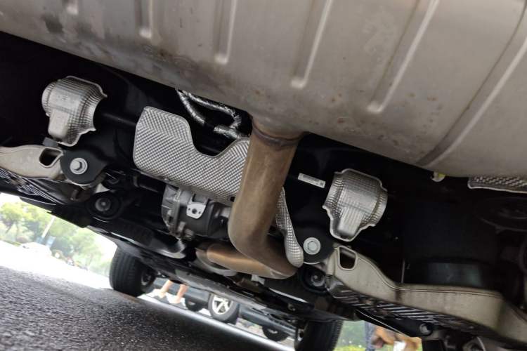 Used Land Rover Defender 2023 90 3.0T P400 Dark Edition Chassis Rear