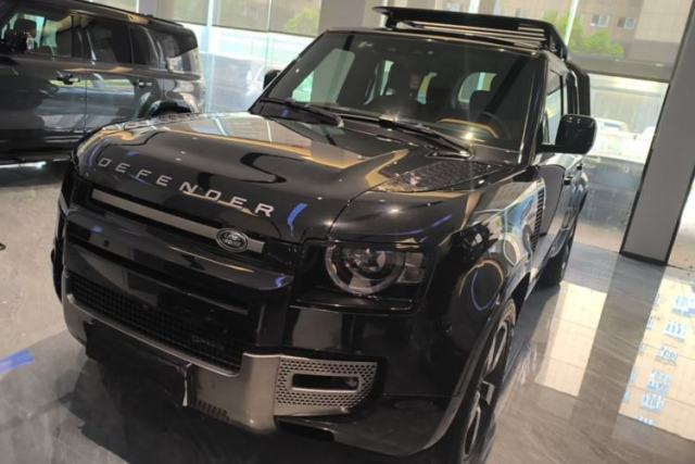 Used Land Rover Defender 2023 Facelift 110 3.0T P400 X-DYNAMIC HSE