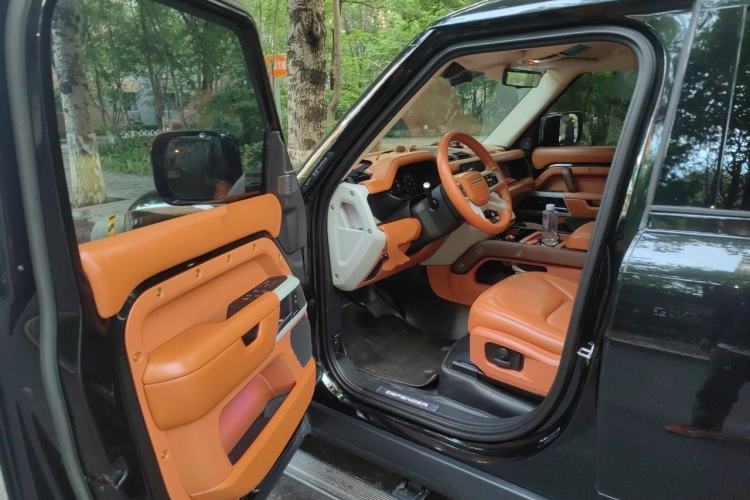Used Land Rover Defender 2023 Facelift 110 3.0T P400 X-DYNAMIC HSE Driver Seat