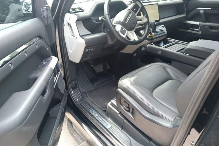 Used Land Rover Defender 2023 90 3.0T P400 XS Driver Seat