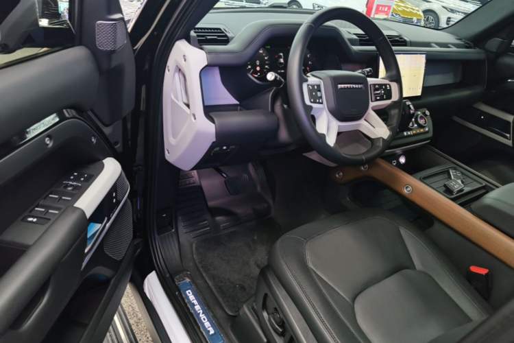 Used Land Rover Defender 2023 Facelift 110 3.0T P400 X-DYNAMIC HSE Driver Seat