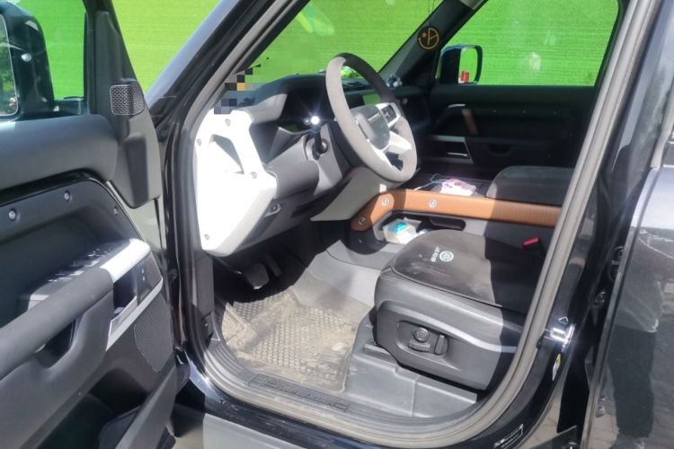 Used Land Rover Defender 2023 110 3.0T P400 Dark Edition Driver Seat