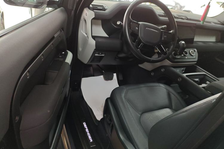 Used Land Rover Defender 2023 90 3.0T P400 XS Driver Seat