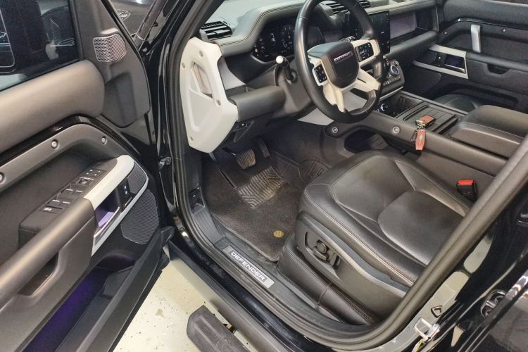 Used Land Rover Defender 2023 Facelift 110 3.0T P400 X-DYNAMIC HSE Driver Seat