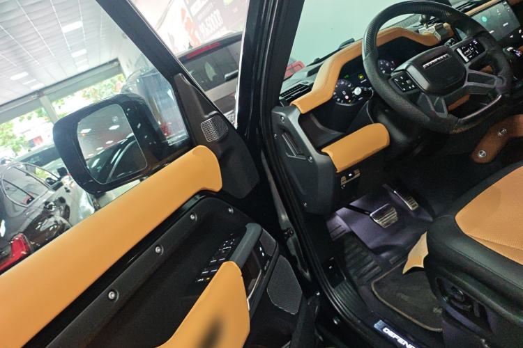 Used Land Rover Defender 2023 Facelift 110 3.0T P400 X Driver Seat