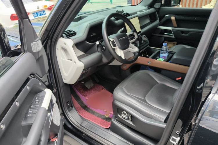 Used Land Rover Defender 2023 130 3.0T P400 HSE Driver Seat