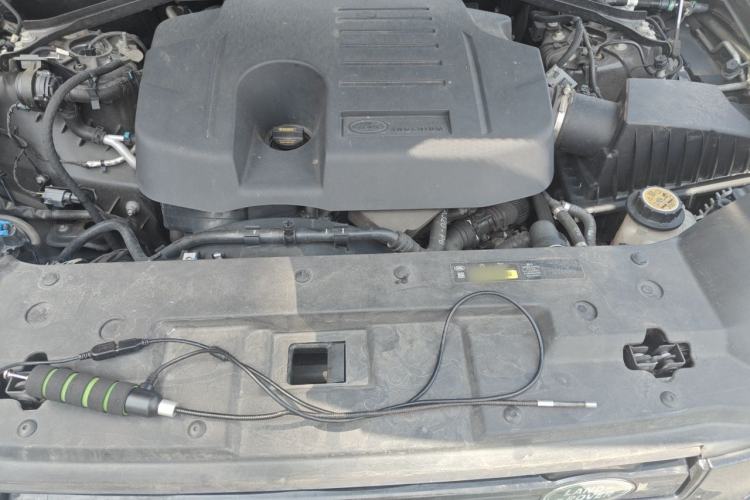 Used Land Rover Defender 2023 130 3.0T P400 X Engine Bay