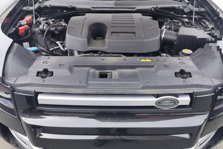Used Land Rover Defender 2023 Facelift 90 3.0T P400 XS Engine Bay