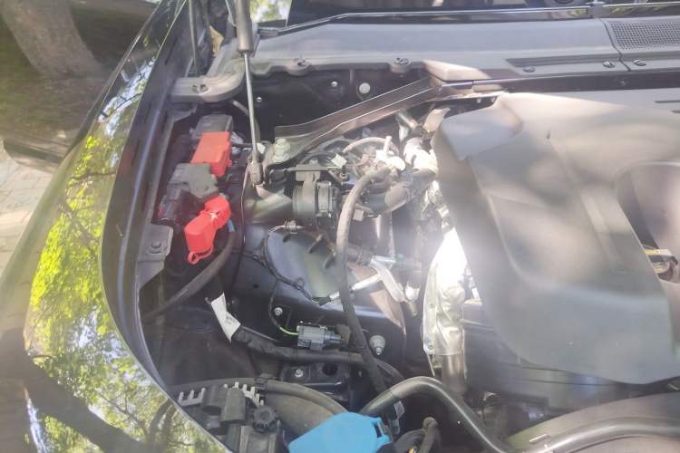 Used Land Rover Defender 2023 110 3.0T P400 X-DYNAMIC HSE Engine Bay Right