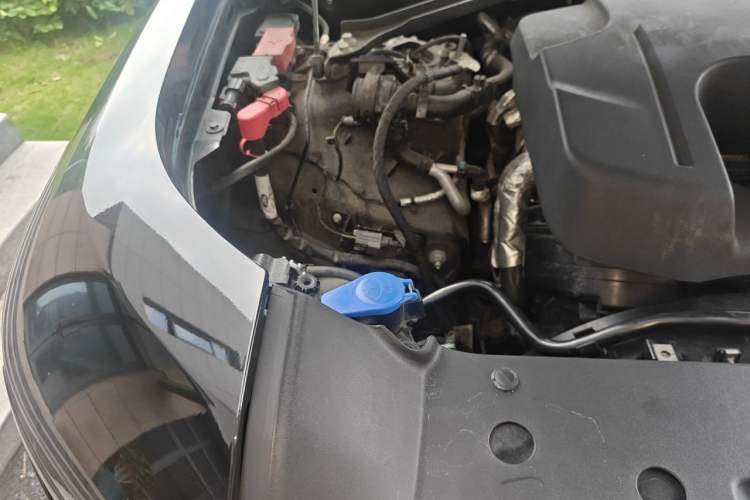 Used Land Rover Defender 2023 Facelift 110 3.0T P400 X-DYNAMIC HSE Engine Bay Right