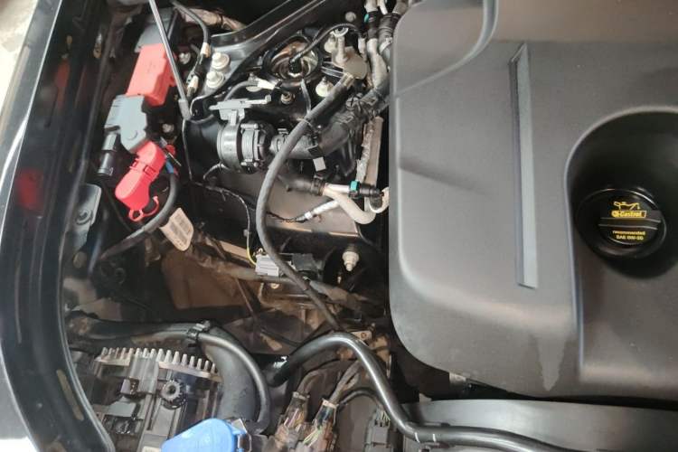 Used Land Rover Defender 2023 110 3.0T P400 X-DYNAMIC HSE Engine Bay Right