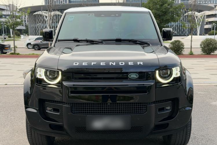 Used Land Rover Defender 2023 Facelift 90 3.0T P400 XS Exterior 1