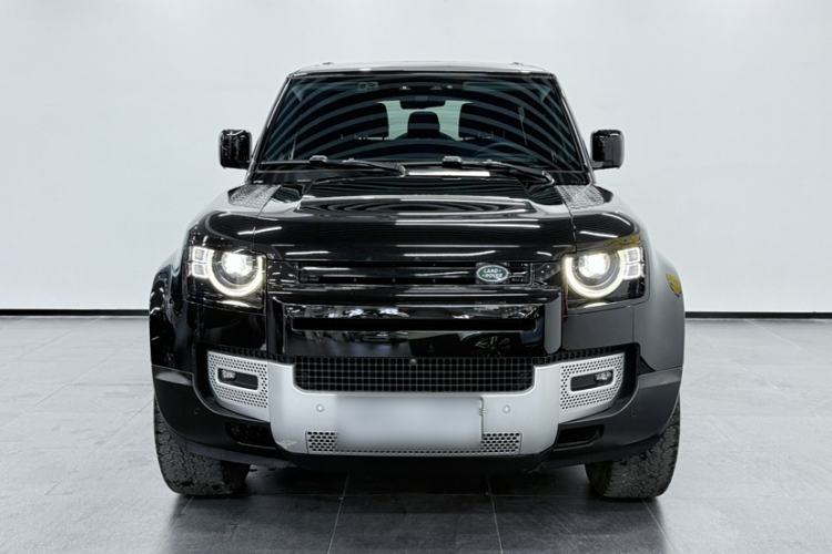 Used Land Rover Defender 2023 Facelift 90 2.0T P300 SE Exterior 1