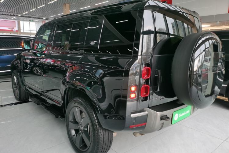 Used Land Rover Defender 2023 Facelift 110 3.0T P400 X-DYNAMIC HSE Exterior 2