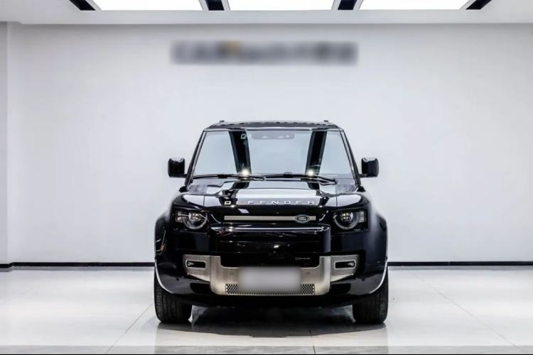 Used Land Rover Defender 2023 Facelift 110 3.0T P400 X-DYNAMIC HSE Exterior 2