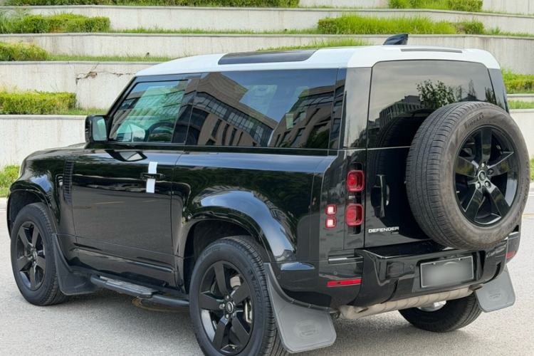 Used Land Rover Defender 2023 Facelift 90 3.0T P400 XS Exterior 4