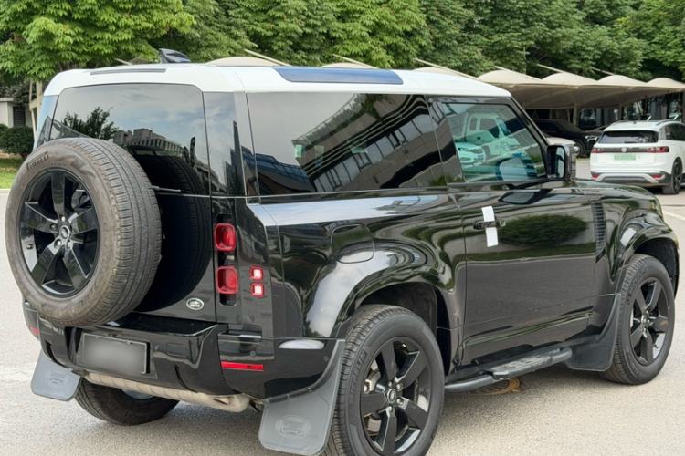 Used Land Rover Defender 2023 Facelift 90 3.0T P400 XS Exterior 5
