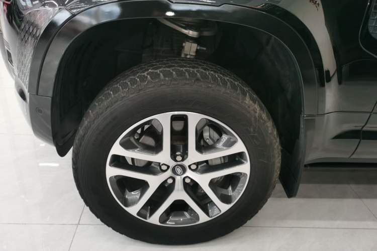 Used Land Rover Defender 2023 Facelift 110 3.0T P400 Dark Edition Exterior 7
