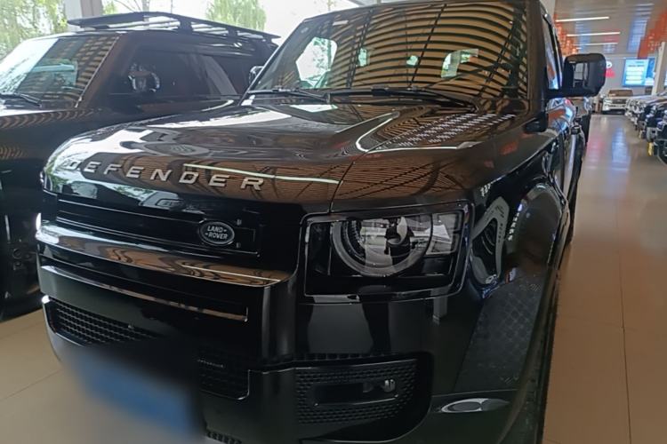 Used Land Rover Defender 2023 110 3.0T P400 X-DYNAMIC HSE Front