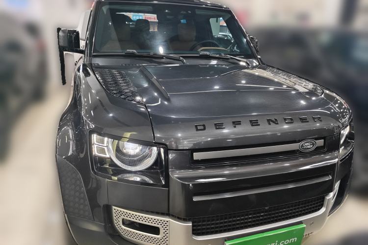 Used Land Rover Defender 2023 Revised Version 90 3.0T P400 Dark Edition Front