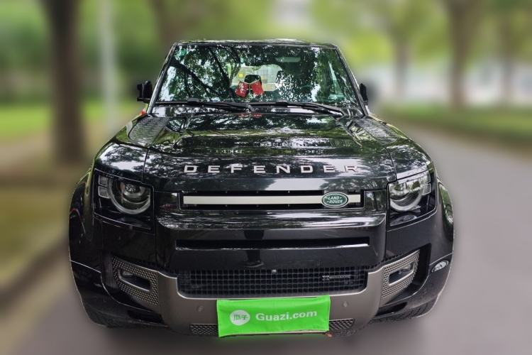 Used Land Rover Defender 2023 Facelift 110 3.0T P400 X-DYNAMIC HSE Front