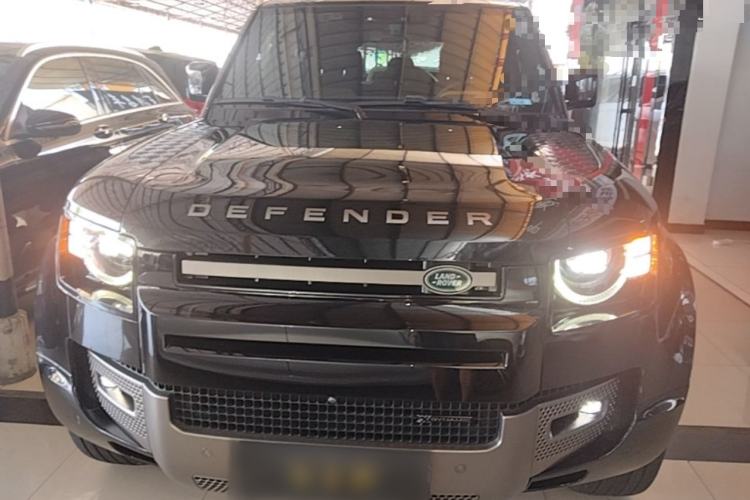 Used Land Rover Defender 2023 Facelift 110 3.0T P400 X-DYNAMIC HSE Front