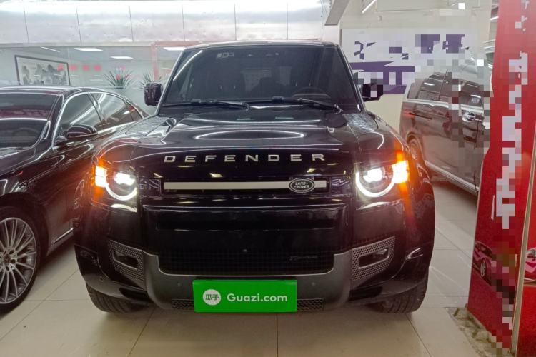 Used Land Rover Defender 2023 Facelift 110 3.0T P400 X-DYNAMIC HSE Front
