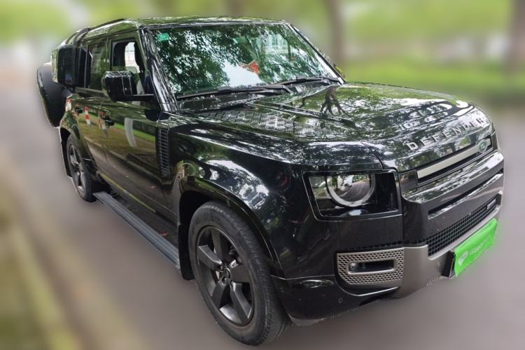 Used Land Rover Defender 2023 Facelift 110 3.0T P400 X-DYNAMIC HSE Front Right 45 Deg