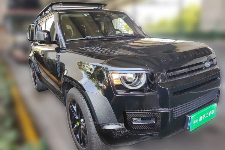 Used Land Rover Defender 2023 Facelift 110 3.0T P400 Dark Edition Front Right 45 Deg