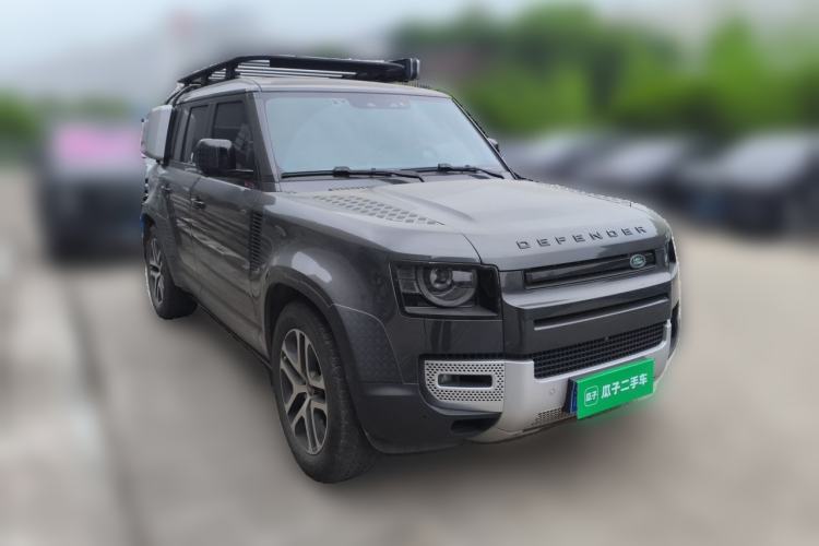 Used Land Rover Defender 2023 110 3.0T P400 Dark Edition Front Right 45 Deg